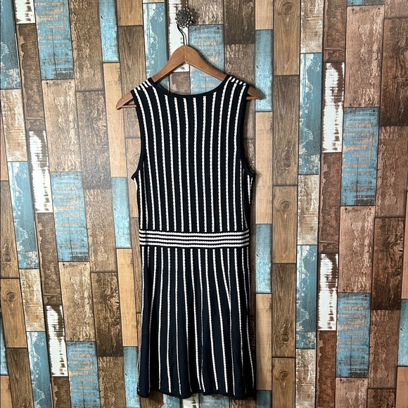 Spense Black and White Striped sweater Dress - Picture 12 of 14